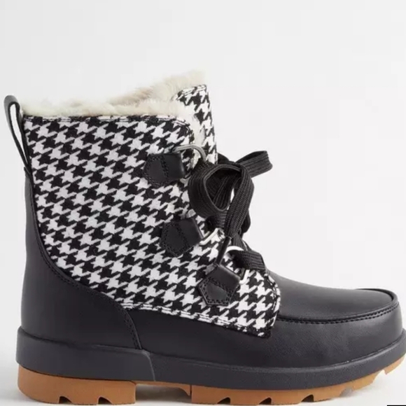 Torrid Cold Weather Bottie (WW) *new* - Picture 2 of 2